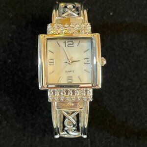 ACCUTIME | Quartz Women's Bangle Watch Silver tone-NEW Battery